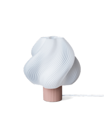 Crème Atelier Soft Serve Grande Bordlampe Wild Strawberry