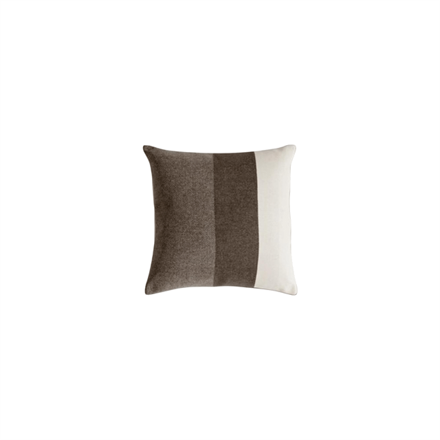 Formarkivet Big Logo Pude 55x55 Pale Beige Umber Brown