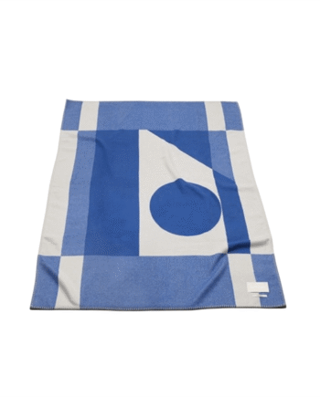 Formarkivet Big Logo Tæppe Pale Beige Royal Blue