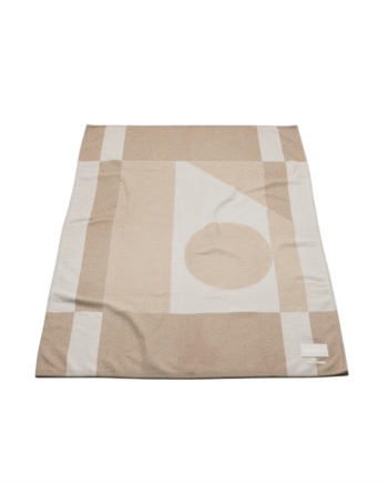 Formarkivet Big Logo Tæppe Pale Beige Sand Beige