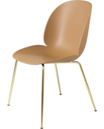 Gubi Beetle Spisebordsstol Conic Base Messing Semi Mat Amber Brun