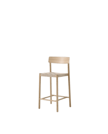 Tradition Betty Tk12 Counterstol Lakeret Eg Natural Linnedflet