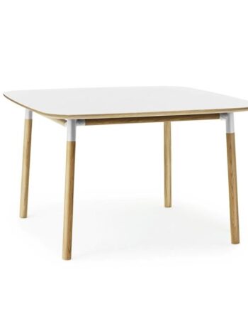Normann Copenhagen Form Spisebord 120   120 Cm Hvid Egetræ