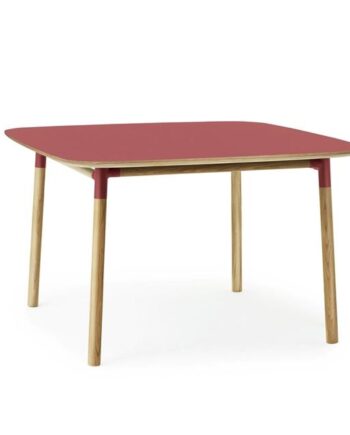 Normann Copenhagen Form Spisebord 120   120 Cm Rød Egetræ
