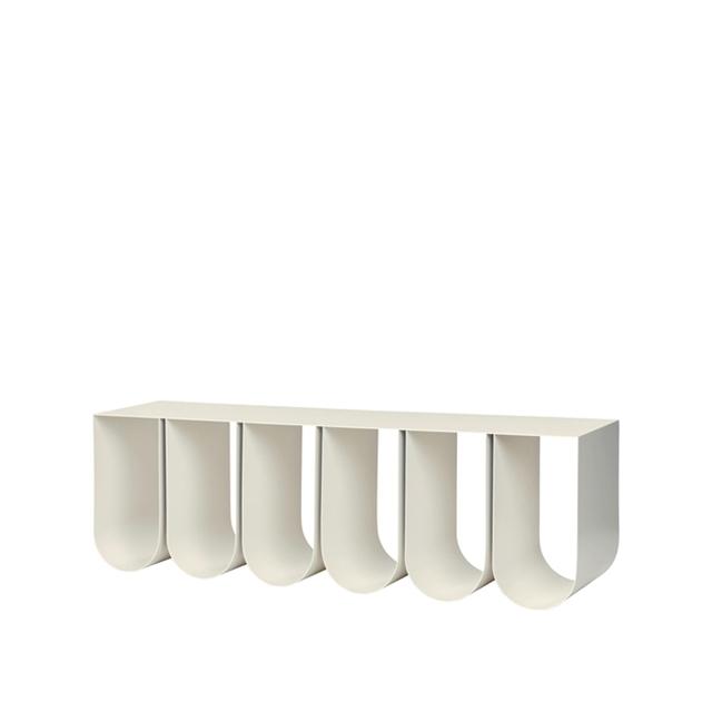 Kristina Dam Studio Curved Væghylde Beige