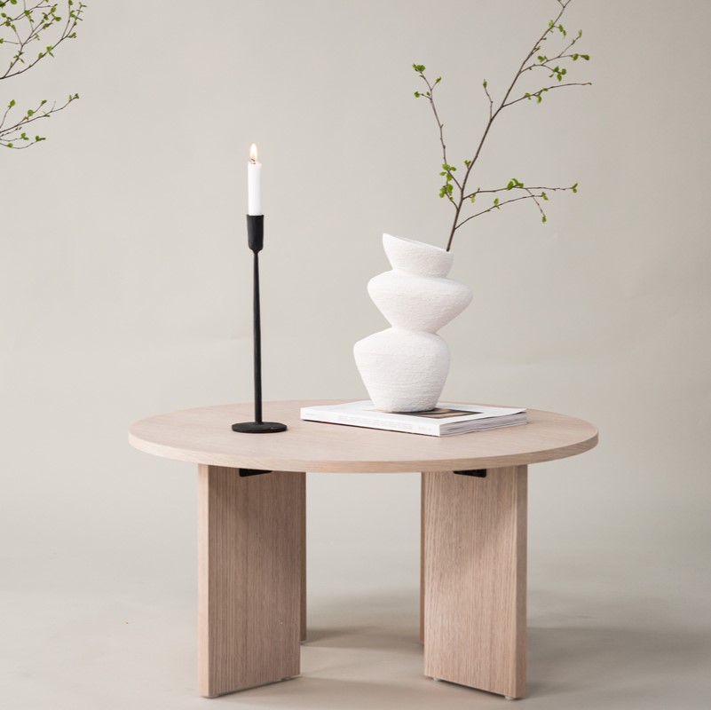 Atlas Sofabord   Lyst Egefiner  Diameter 80 Cm