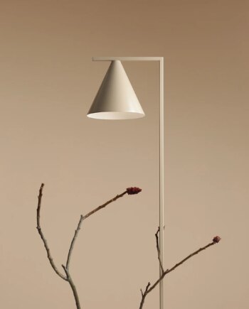 Frigg- Gulvlampe   Beige Metal
