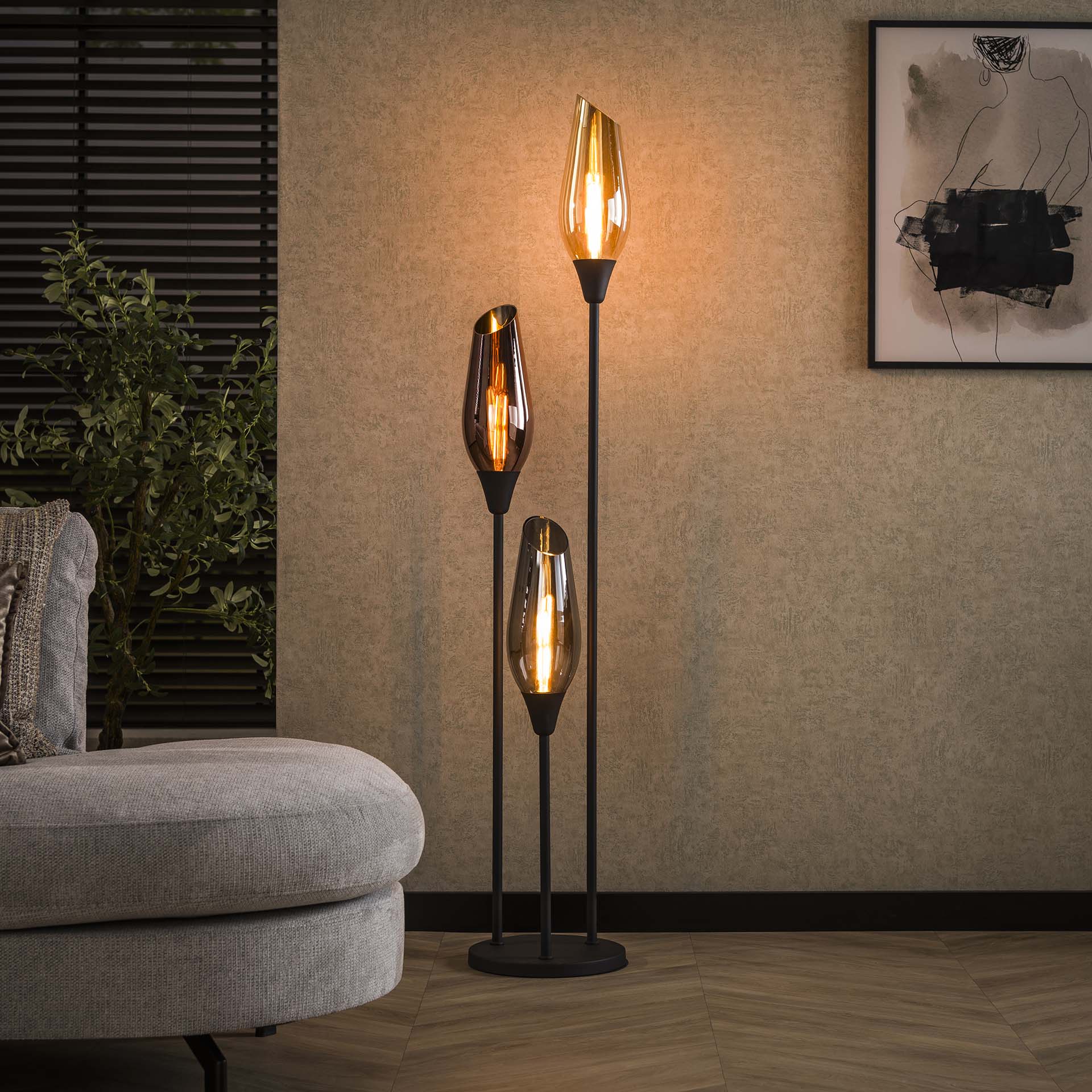 Kubo Gulvlampe Med Tre Forskellige Glasskærme Højde 168 Cm Levering Uden Pære
