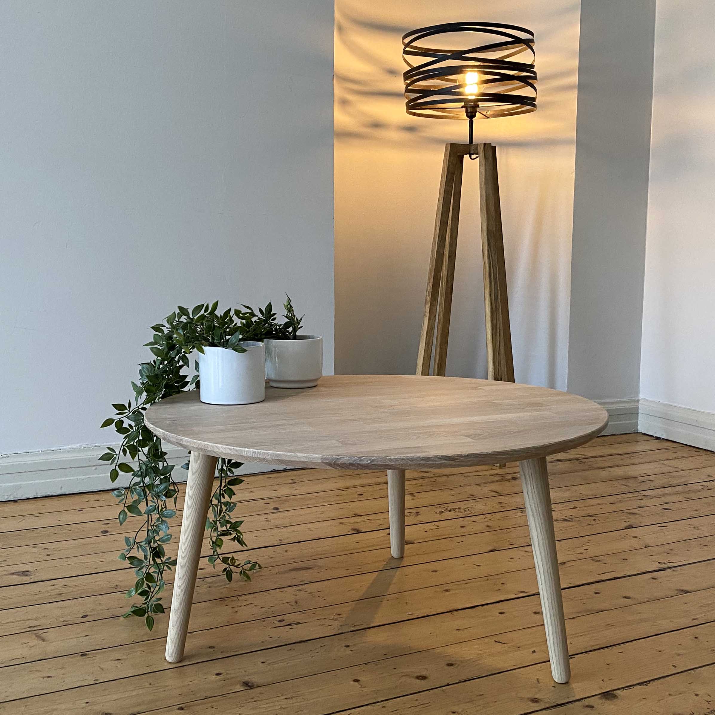 Ct 10 Sofabord   Massiv Eg Og Diameter 80 Cm Højde 50 Cm Hvid Olieret