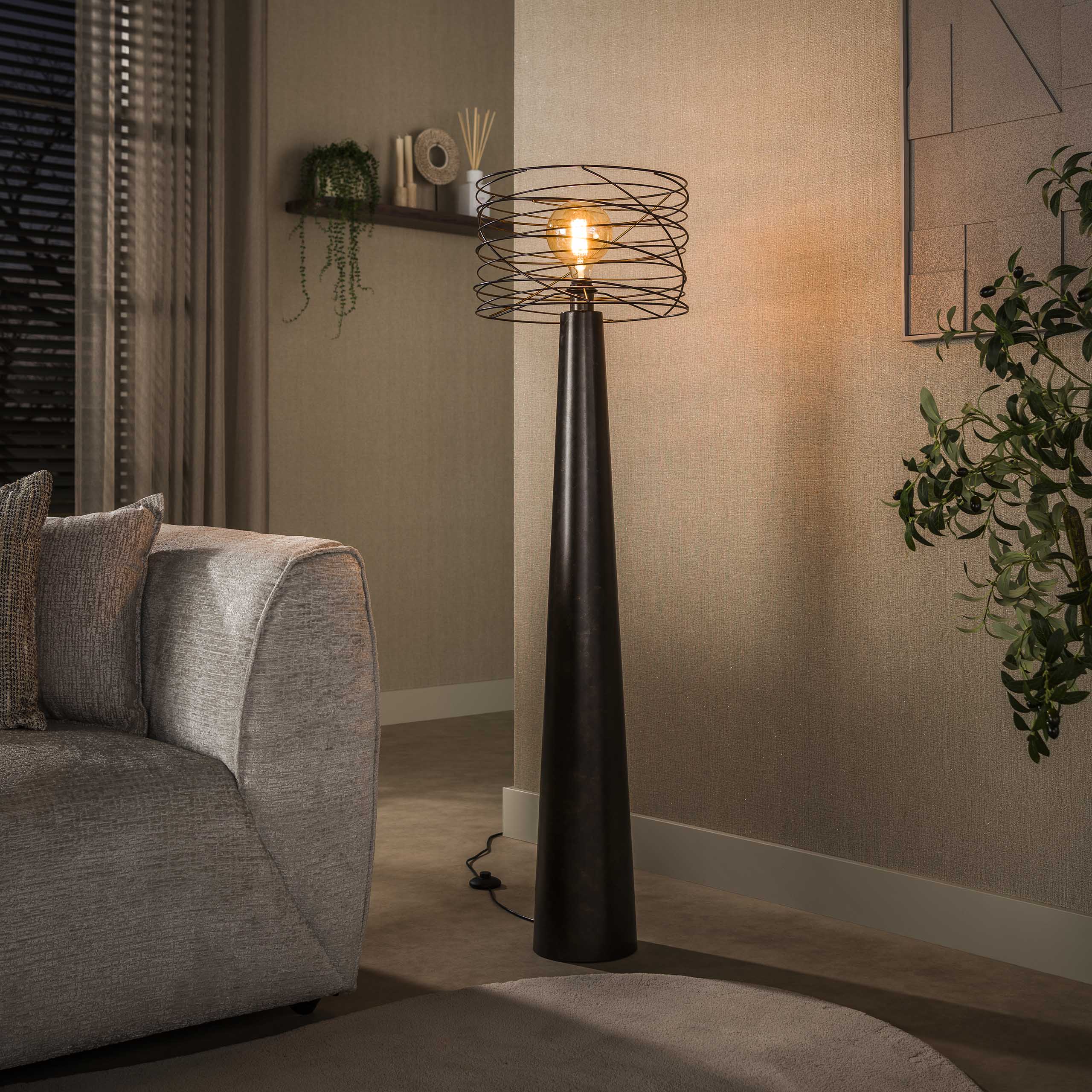 Curly Gulvlampe Urban Brun Metal Levering Uden Pære