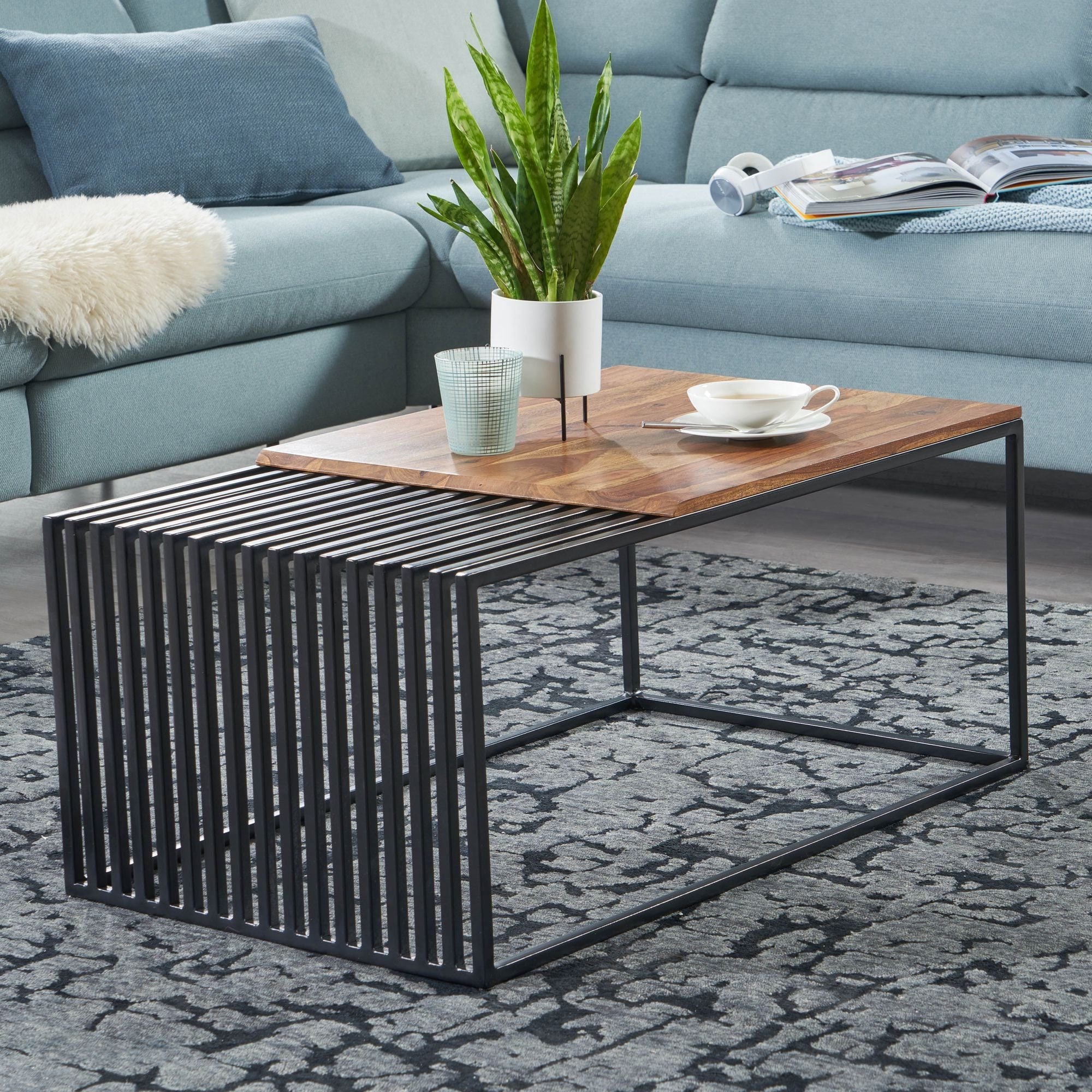 Designer Stuebord   Sofabord   Industrielt  Japandi Stil  Massivt Træ Og Metal  Håndlavet  90x55x40 Cm