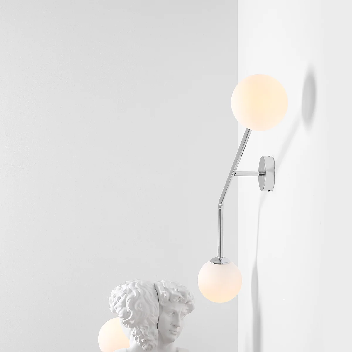 Limelight Væglampe Forkromet Metal Og Hvidt Glas Bredde 97 Cm