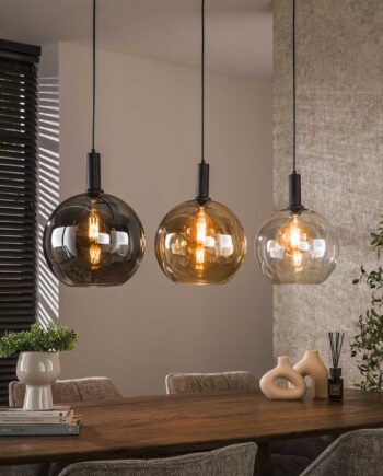 Maxus Loftlampe Med Tre Forskellige Glaskupler Levering Uden Pære