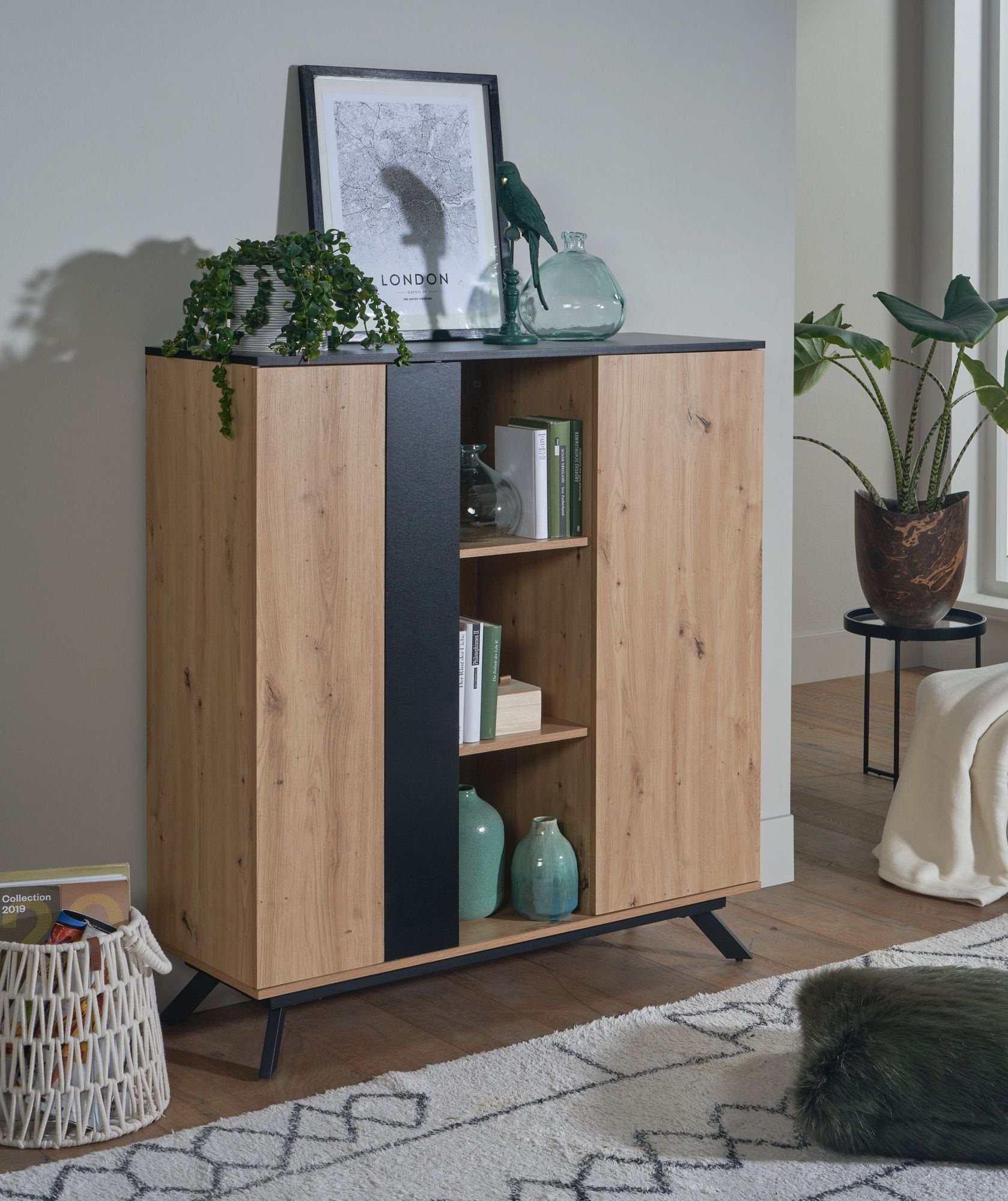 Mdf-skænk   Kommode   Entréskab   Egetræsdekor-look Sort  Japandi Stil  110x125x40 Cm