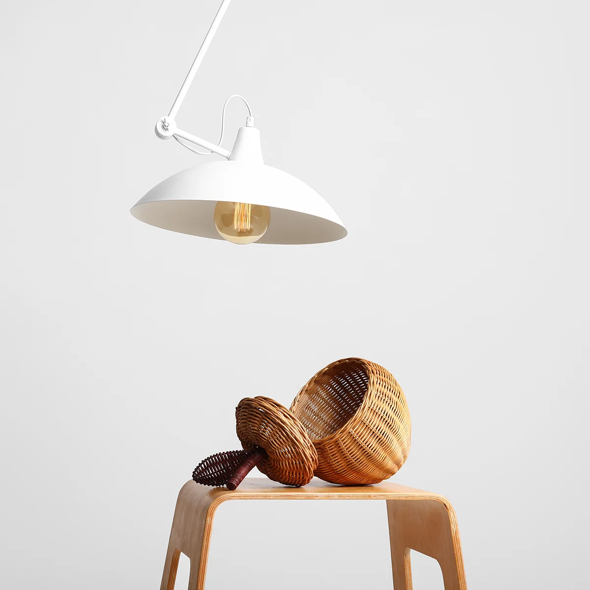 Mejlby Loftlampe   Hvid Metal