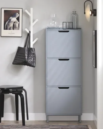 Minimalistisk Design: Det Grå Skoskab  Der Passer Til Ethvert Hjem