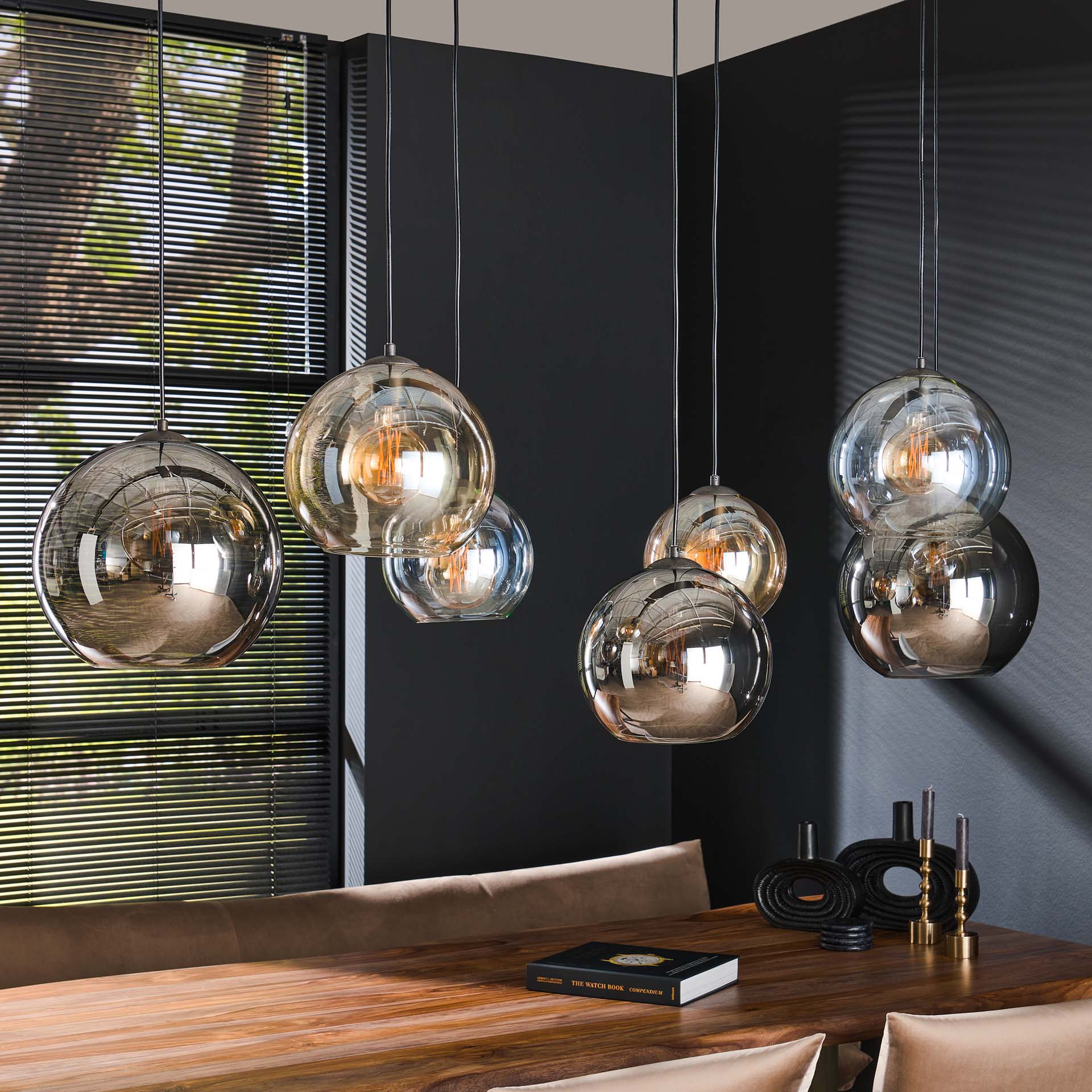 Multi- Loftlampe Med Tre Farver Og Tre Størrelse Glaskupler Levering Uden Pære