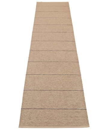Pappelina Lea Gulvtæppe 300    70 Cm  Potato Brown Vanilla