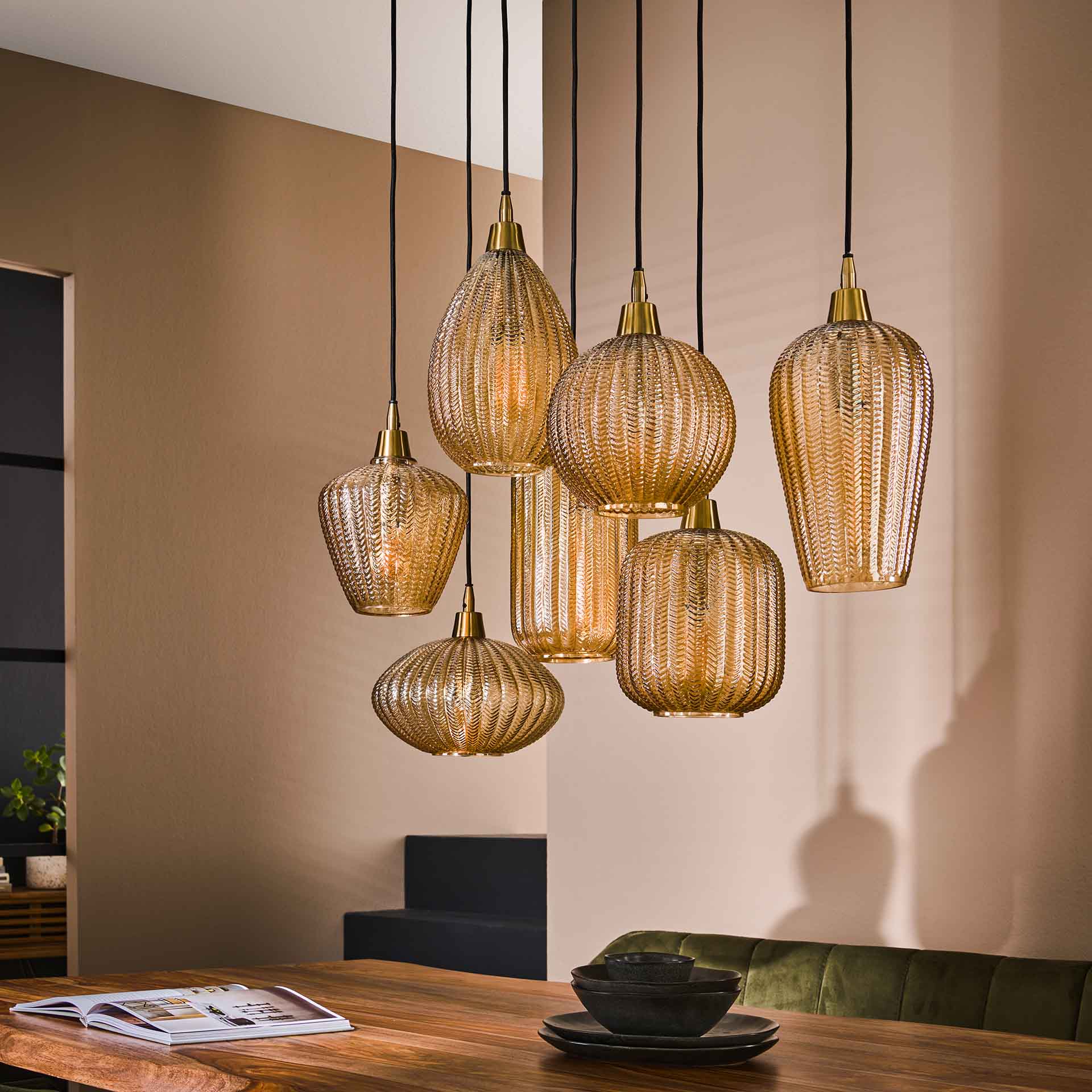 Player Loftlampe Med Syv Forskellige Glaskupler Ravfarvet Glas Levering Uden Pære
