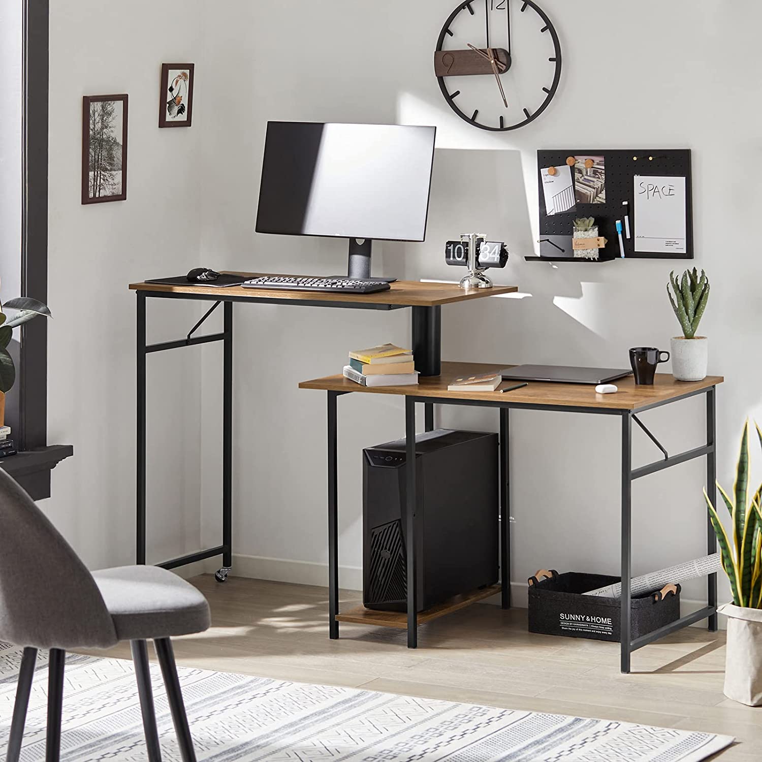 Smart  Fleksibelt Skrivebord Med   Bordplader Og Hylder  Brun