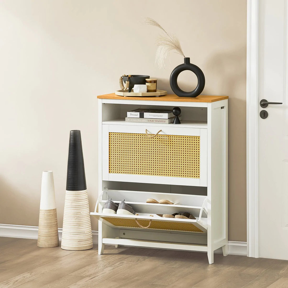 Trendy Skoskab Med Gul Rattanfacade  75   30   98 Cm