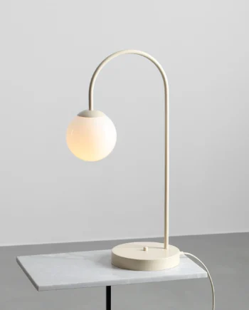 Twiggy Bordlampe   Cremefarvet Metal Og Hvidt Glas