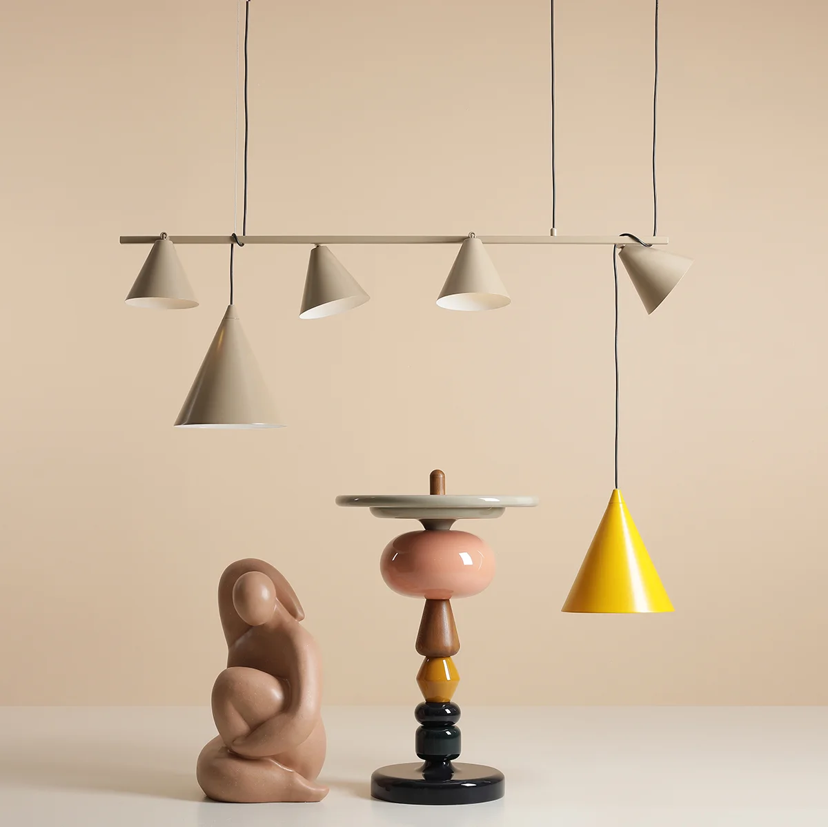 Frigg- Loftlampe   Beige Metal