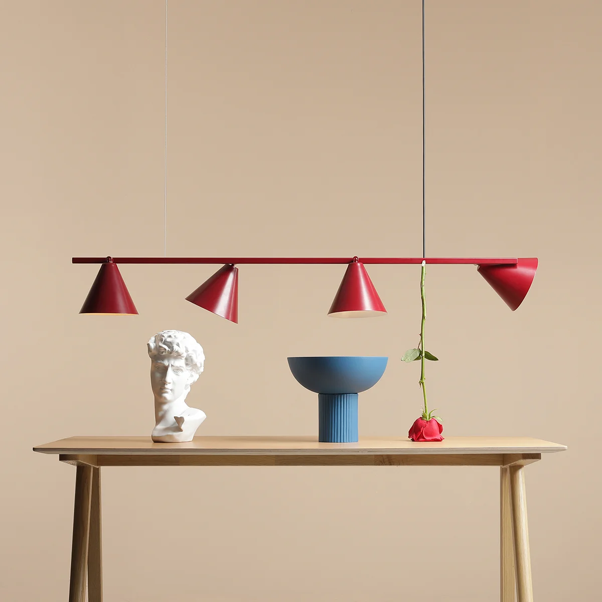 Frigg Loftlampe   Vinrød Metal